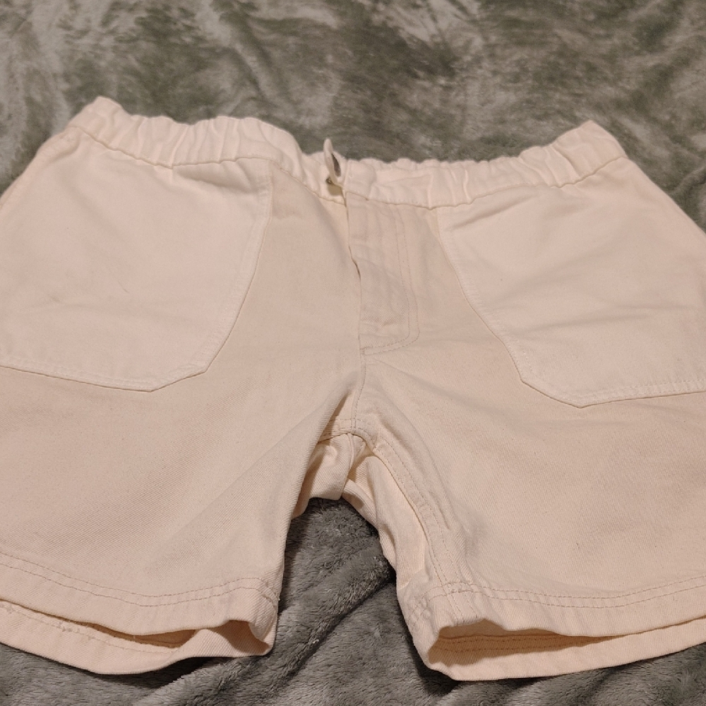 Zara Off-White Relaxed Shorts